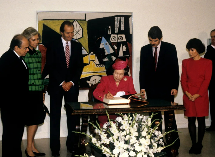 Queen Elizabeth II during a visit to Barcelona's Picasso Museum on October 21, 1988